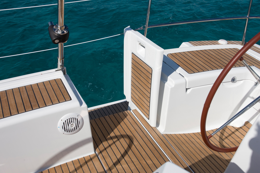Beneteau Oceanis 54 58